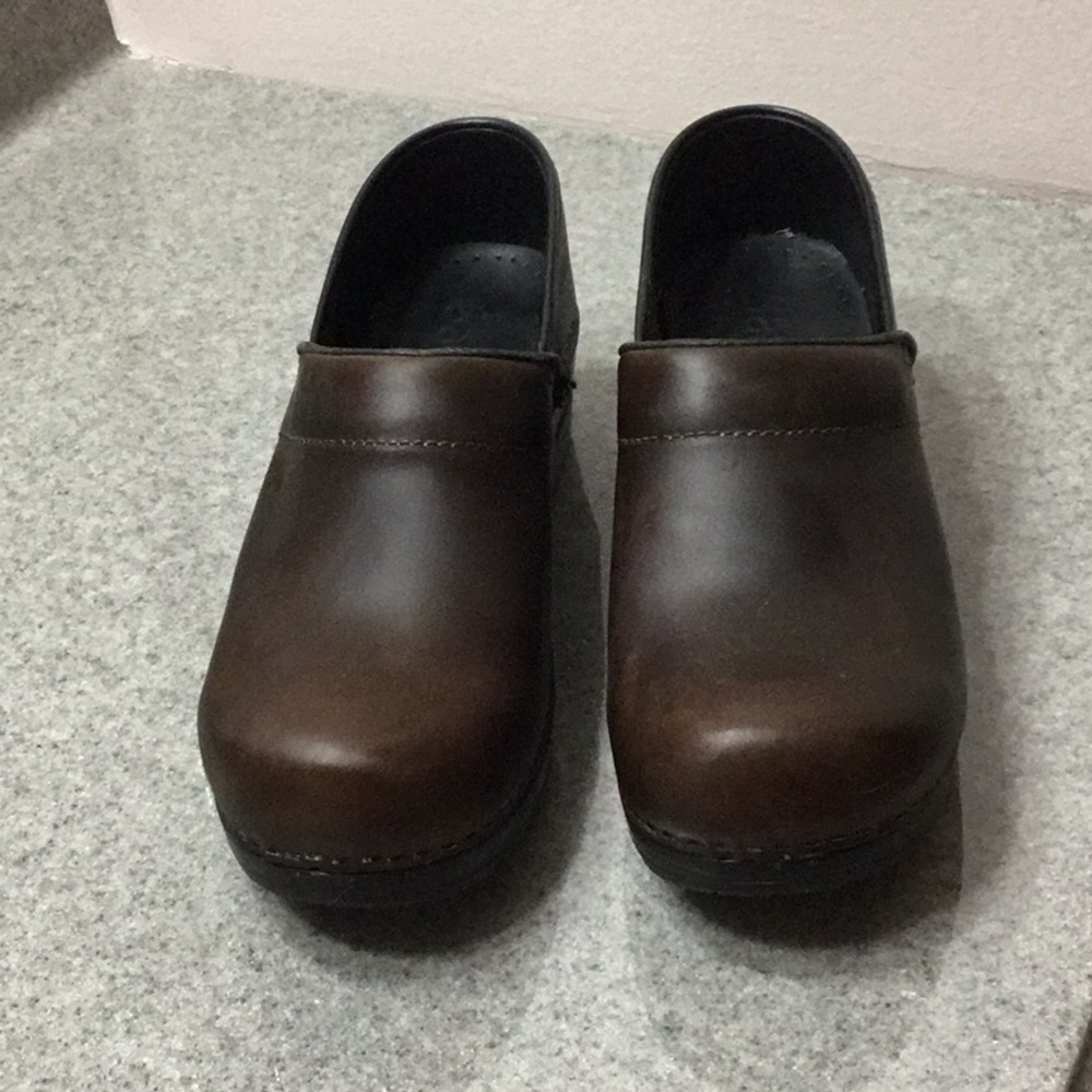 Sanita clogs